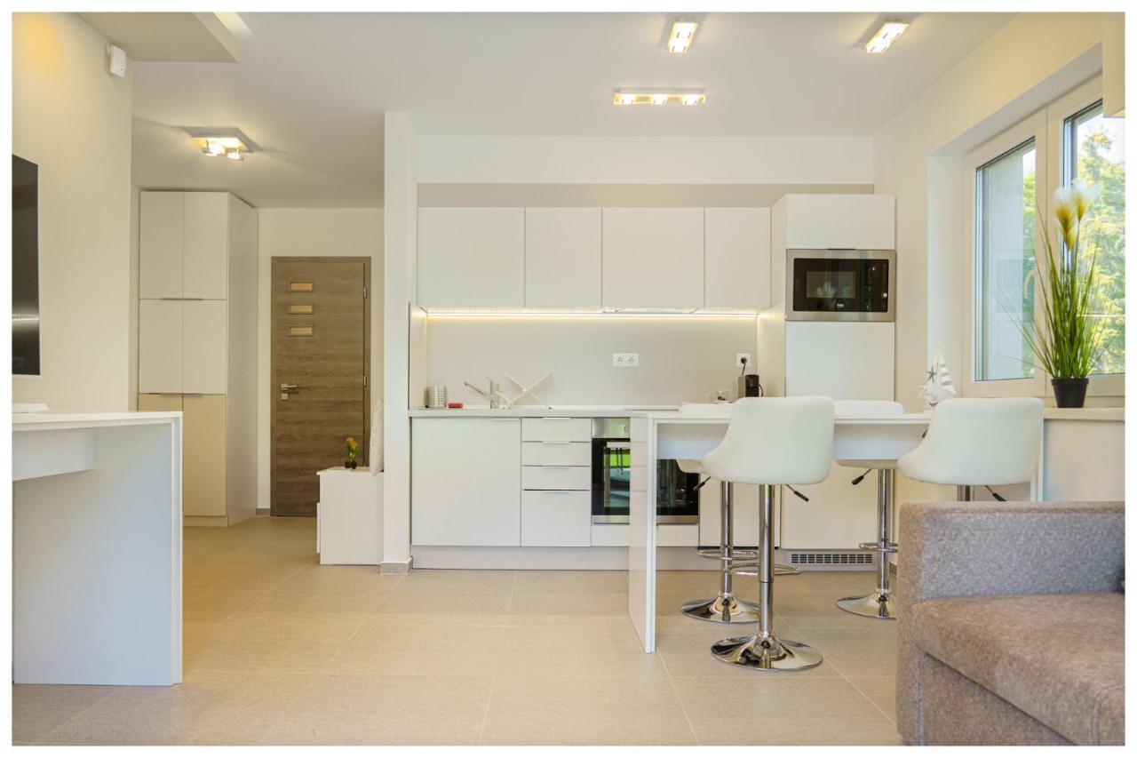 Kenese Regatta Apartman Balatonkenese Exterior photo